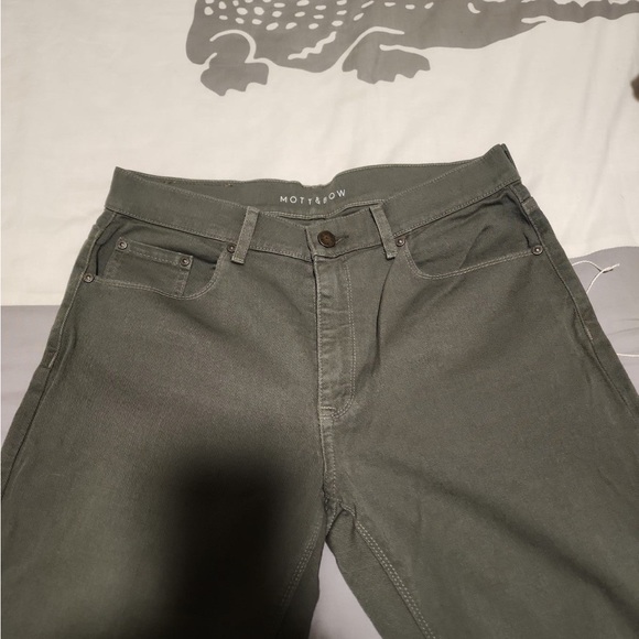 Mott and Bow Jeans - Picture 2 of 3